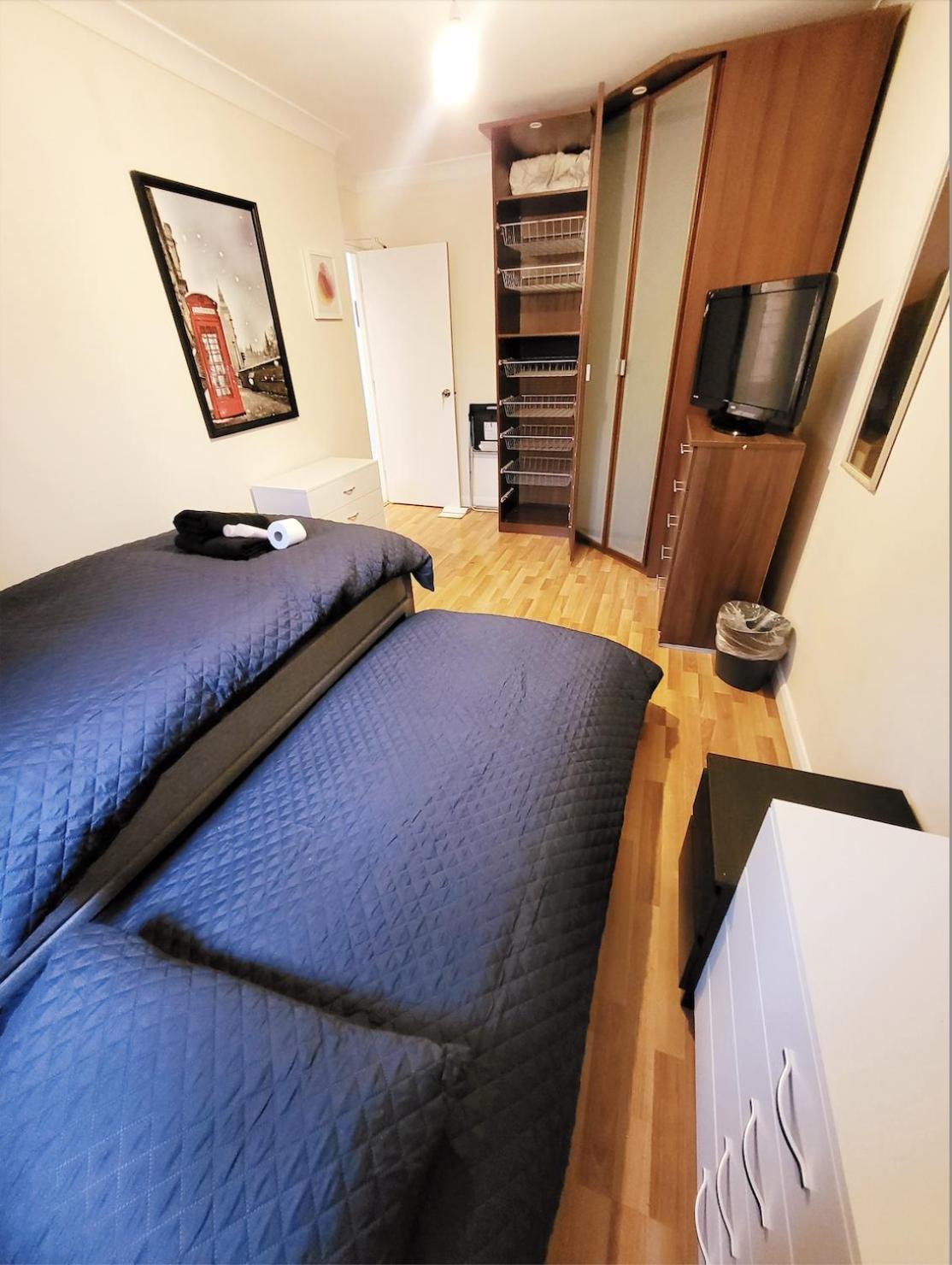 Huge And Affordable 3 Bedroom Flat In Hammersmith For 7 People With Welcome Breakfast Londra Exterior foto