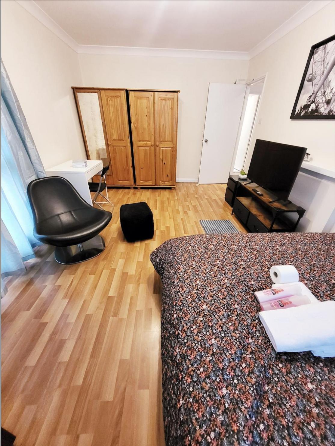 Huge And Affordable 3 Bedroom Flat In Hammersmith For 7 People With Welcome Breakfast Londra Exterior foto